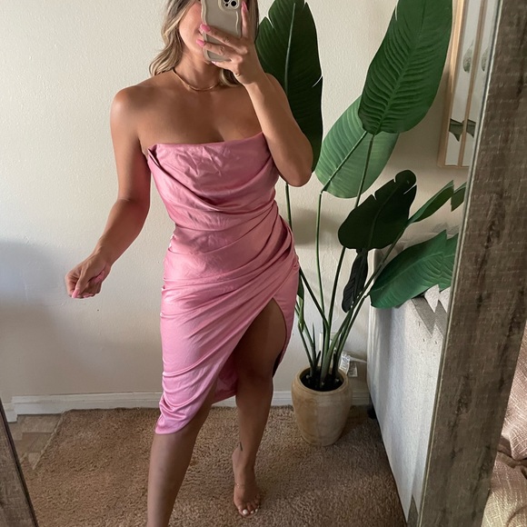 Fashion Nova pink satin corset dress - Picture 3 of 8
